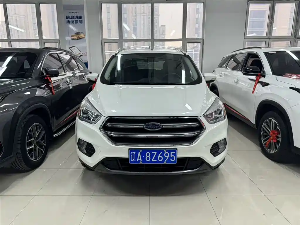 Ford Ford Escape 2019 EcoBoost 180 2WD Platinum Edition China VI 2021 - thumbnail 4
