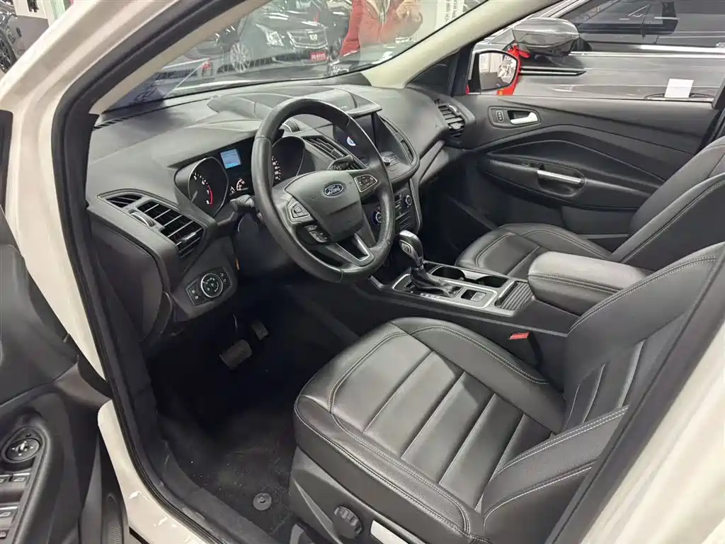 Ford Ford Escape 2019 EcoBoost 180 2WD Platinum Edition China VI 2021 - thumbnail 7