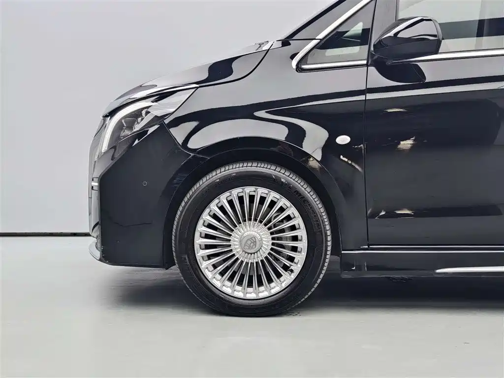 Mercedes-Benz Viano 2021 2.0T Business Edition 7-seater 2023 - thumbnail 6