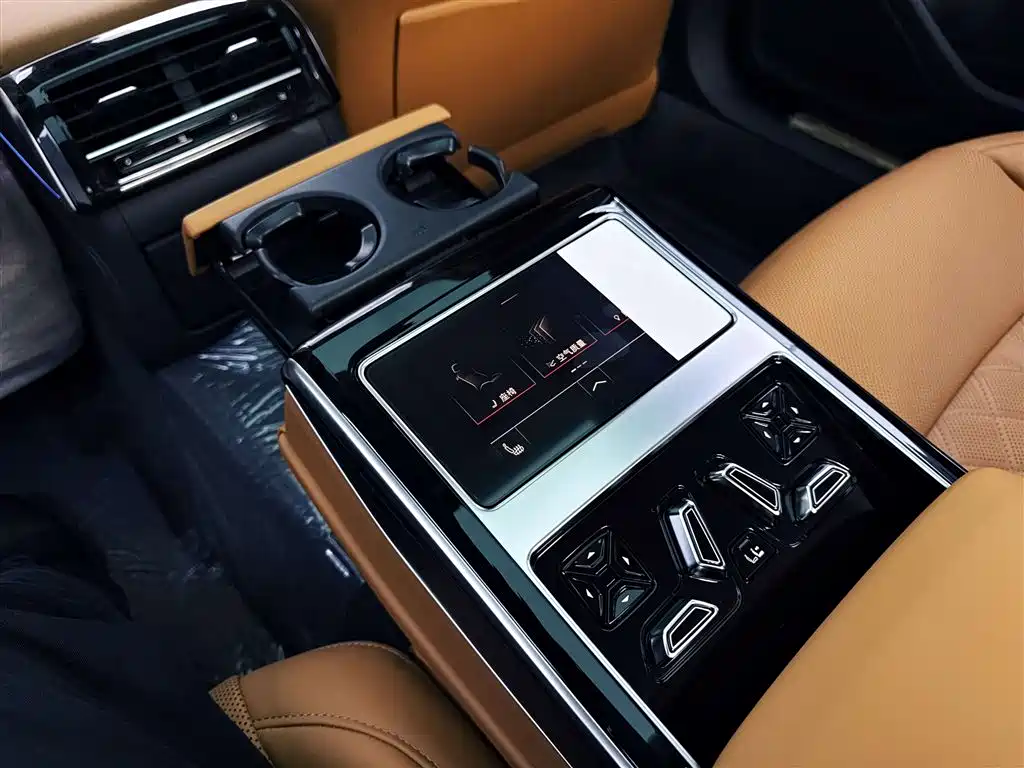 Audi Audi A8 2025 A8L 50 TFSI quattro Premium Selection 2026 - thumbnail 25