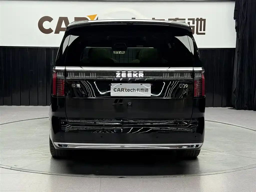 Zeekr Zeekr 009 2024 Six-Seat Executive Version AWD 108kWh 2025 - thumbnail 6