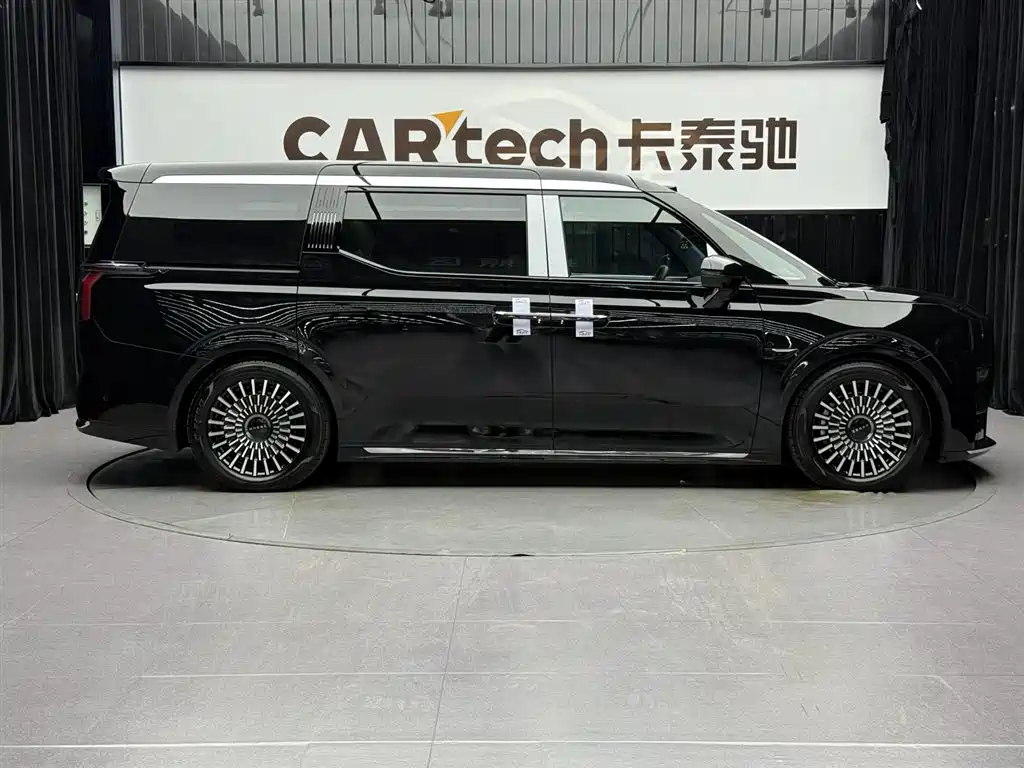 Zeekr Zeekr 009 2024 Six-Seat Executive Version AWD 108kWh 2025 - thumbnail 13