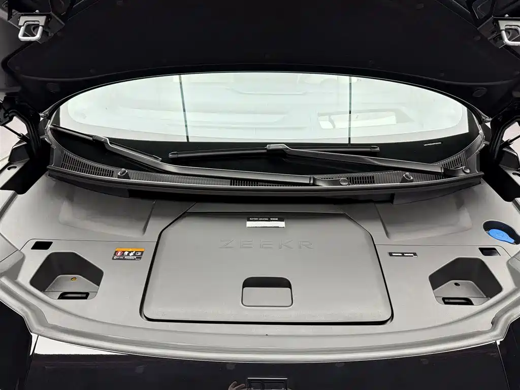 Zeekr Zeekr 009 2024 Six-Seat Executive Version AWD 108kWh 2025 - thumbnail 14