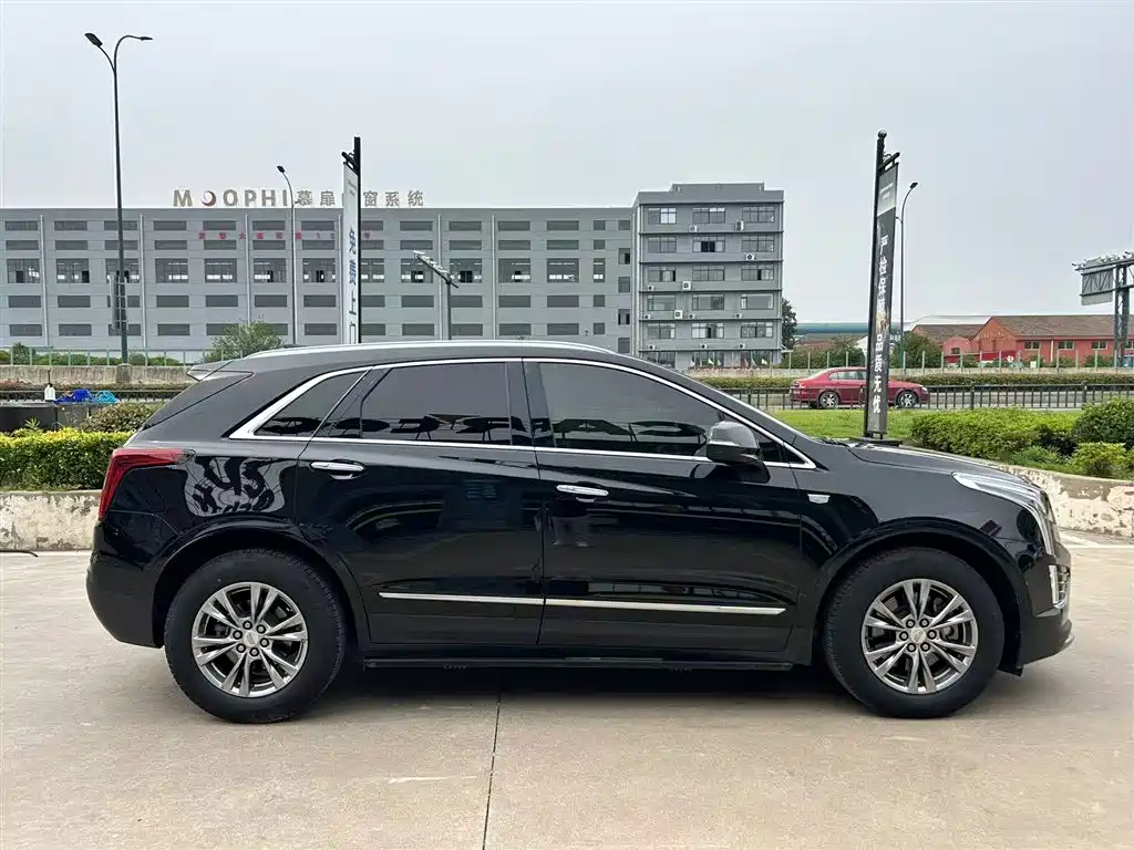 Cadillac Cadillac XT5 2020 28T Luxury 2020 - thumbnail 4