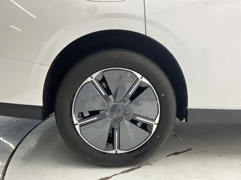 Maxus Dajia 7 2024 Model Facelift Super Hybrid Long Range Version Joy Edition 2025 - thumbnail 11