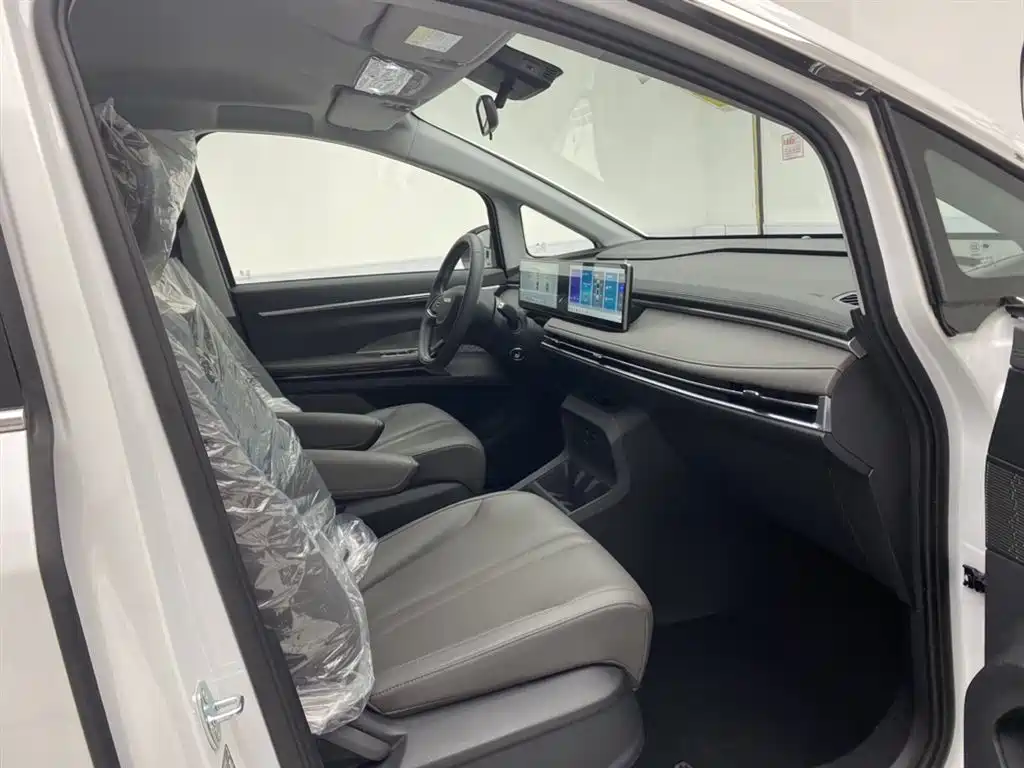 Maxus Dajia 7 2024 Model Facelift Super Hybrid Long Range Version Joy Edition 2025 - thumbnail 19