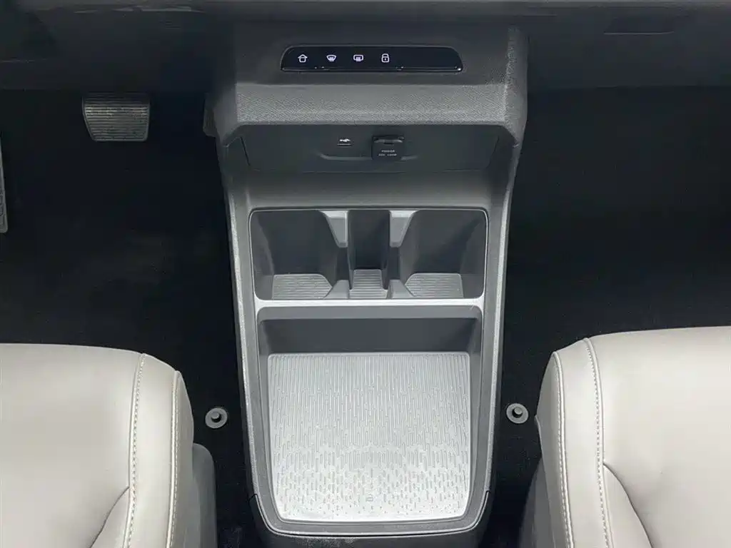 Maxus Dajia 7 2024 Model Facelift Super Hybrid Long Range Version Joy Edition 2025 - thumbnail 23