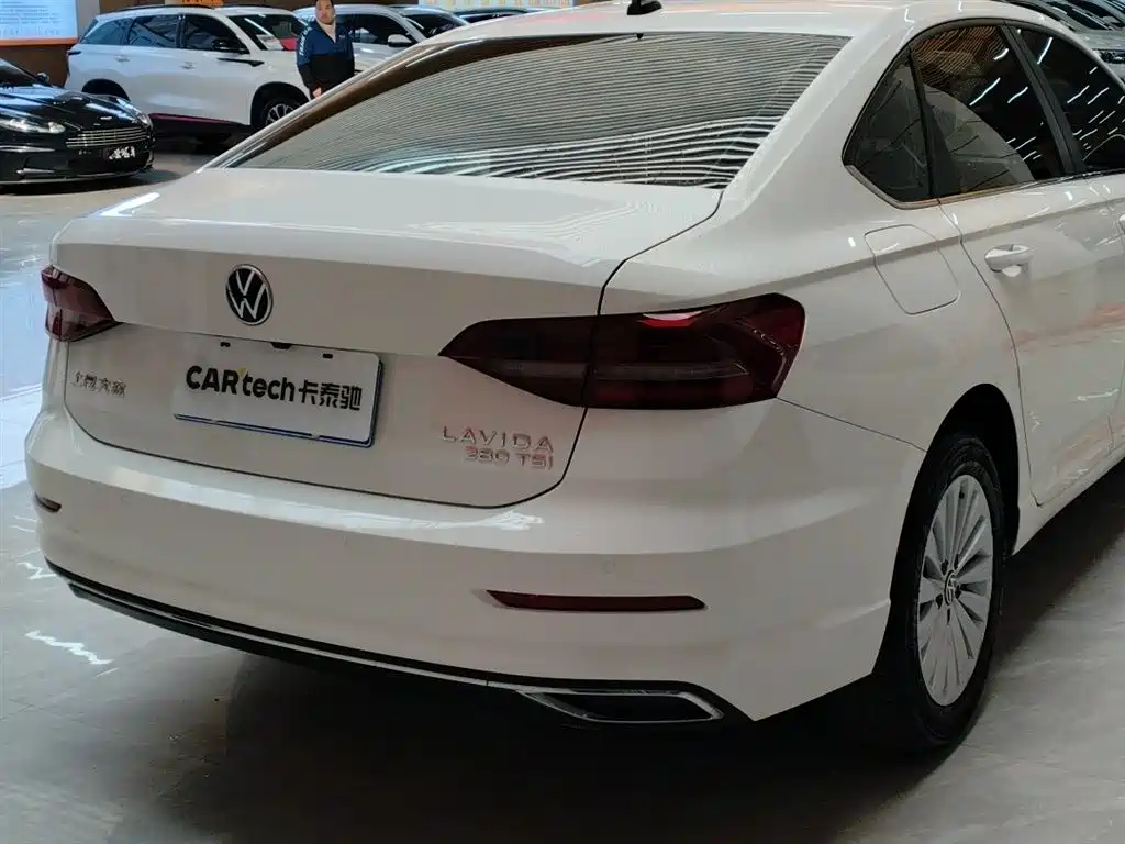 Volkswagen Lavida 2022 280TSI DSG Comfort Edition 2021 - thumbnail 4