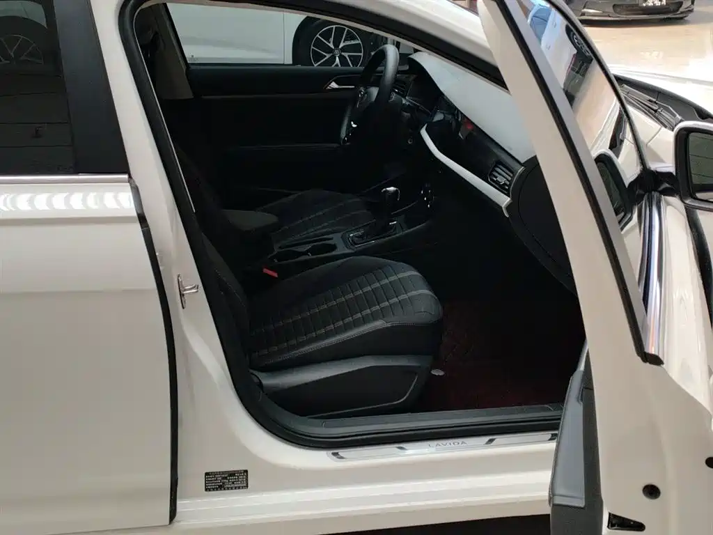 Volkswagen Lavida 2022 280TSI DSG Comfort Edition 2021 - thumbnail 19