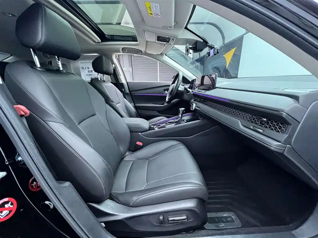 Honda Accord 2023 260TURBO Smart Enjoy Edition 2024 - thumbnail 16