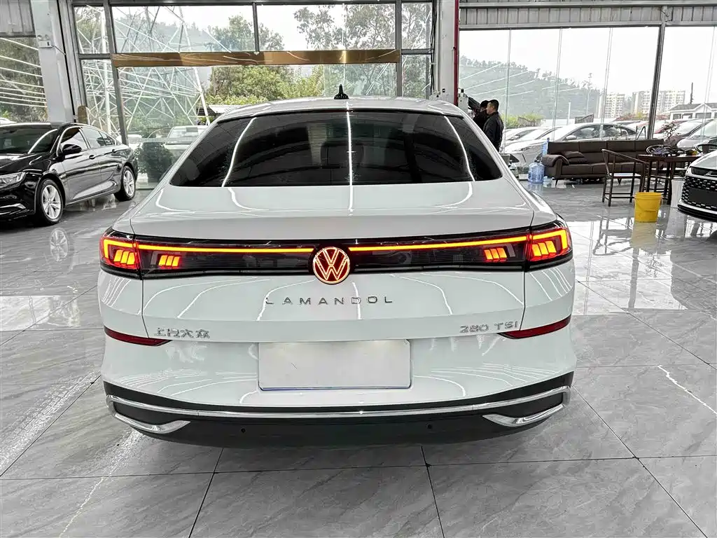 Volkswagen Lamando 2022 Lamando L 280TSI DSG Ultra Hot Flagship Edition 2022 - thumbnail 6