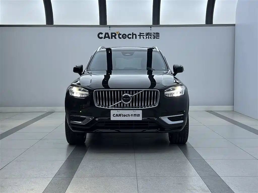 Volvo Volvo XC90 2023 B5 Momentum Luxury 5-seat 2023 - thumbnail 2
