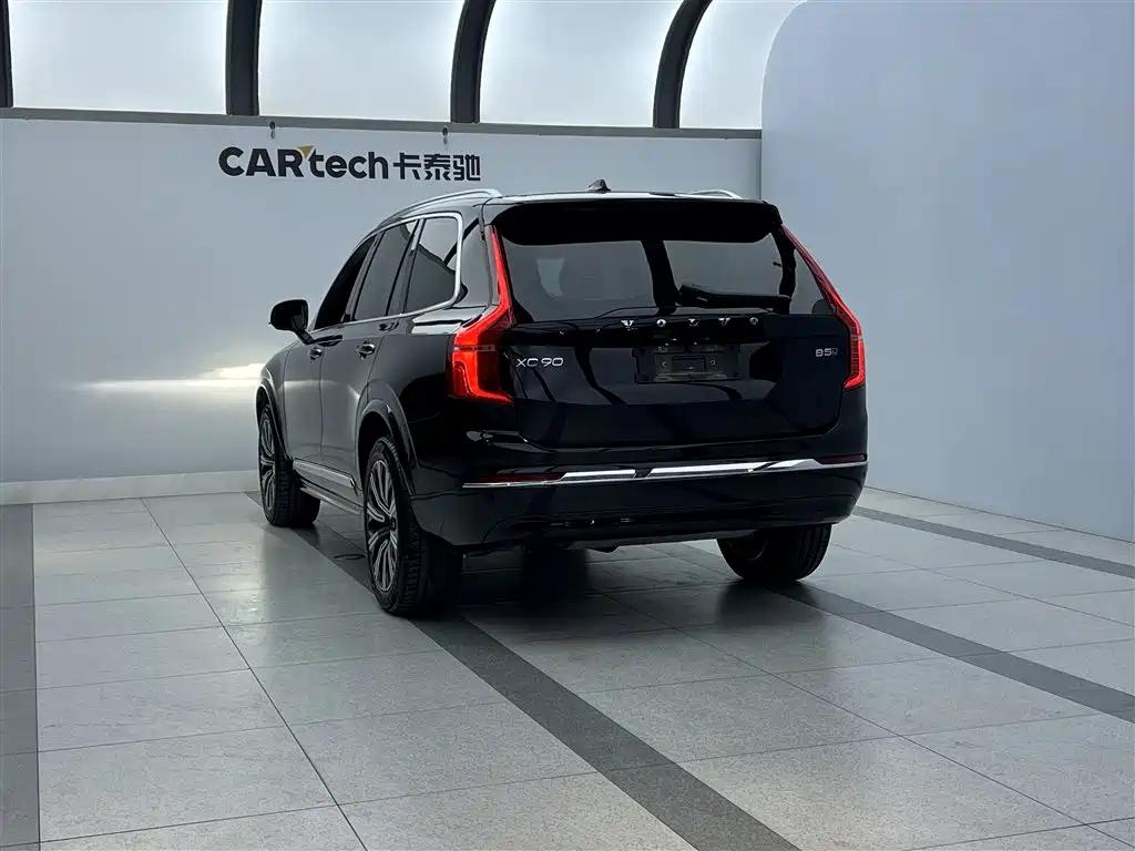Volvo Volvo XC90 2023 B5 Momentum Luxury 5-seat 2023 - thumbnail 10