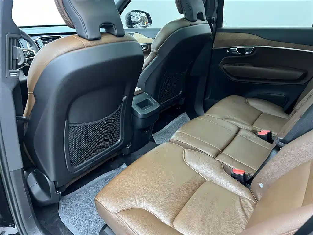 Volvo Volvo XC90 2023 B5 Momentum Luxury 5-seat 2023 - thumbnail 17