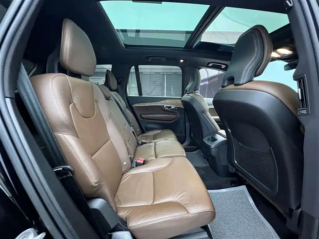 Volvo Volvo XC90 2023 B5 Momentum Luxury 5-seat 2023 - thumbnail 21