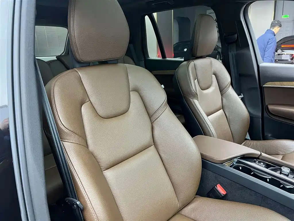 Volvo Volvo XC90 2023 B5 Momentum Luxury 5-seat 2023 - thumbnail 22