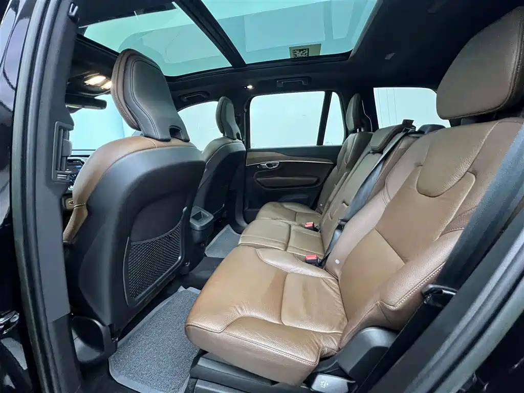 Volvo Volvo XC90 2023 B5 Momentum Luxury 5-seat 2023 - thumbnail 23