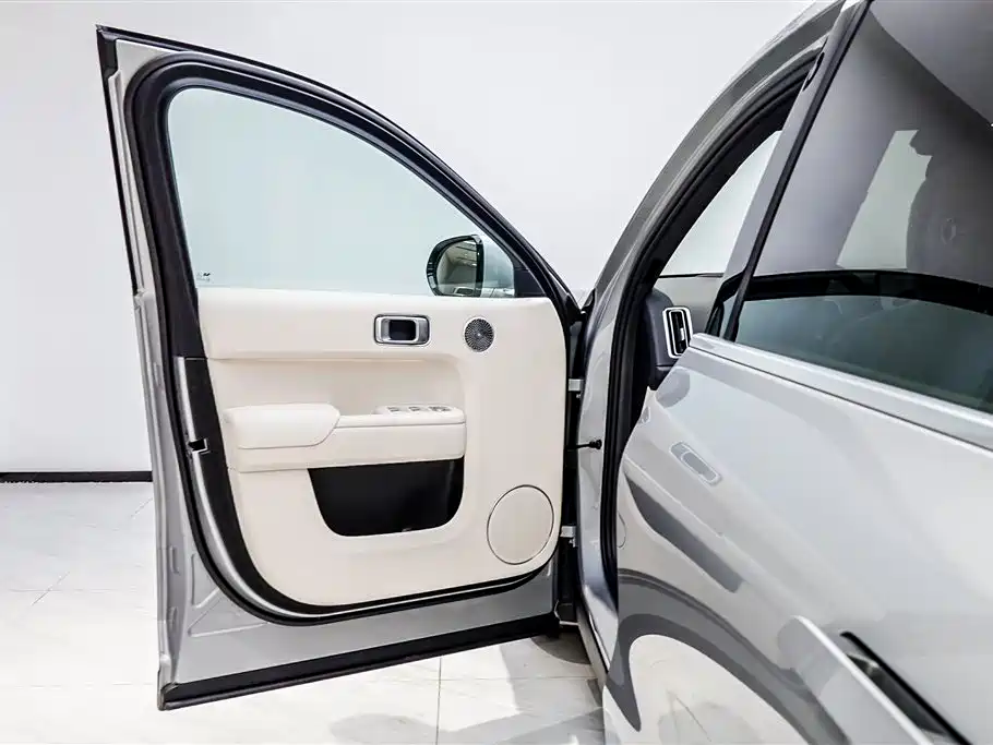 Li Auto Li Auto L8 2025 Ultra Intelligent Refresh Edition 2025 - thumbnail 15