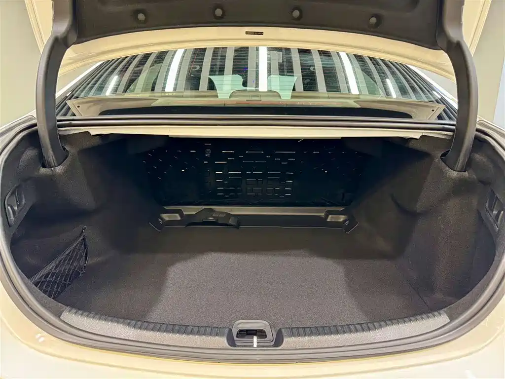 Mercedes-Benz Mercedes-Benz C-Class 2022 C 200 L Sport Edition 2022 - thumbnail 12