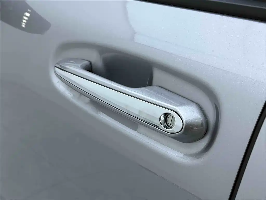 Toyota Toyota Sienna 2023 2.5L Hybrid Limited Premium Edition 2024 - thumbnail 27