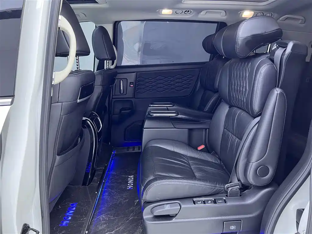 Honda Honda Elysion 2022 2.0L e:HEV Luxury Edition 2023 - thumbnail 12
