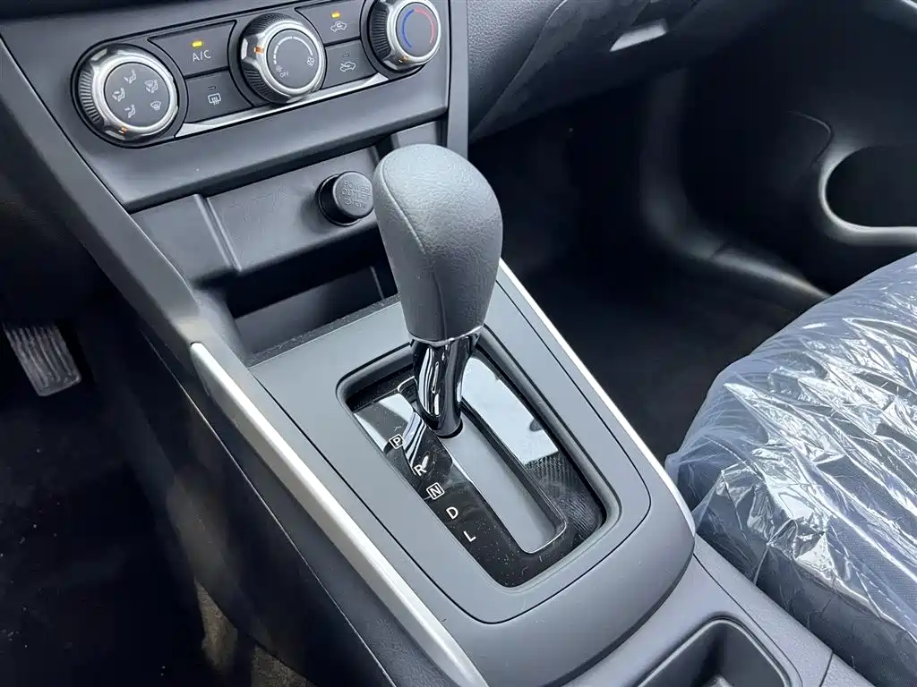 Nissan Nissan Sylphy 2024 Classic 1.6XE CVT Comfort Edition 2026 - thumbnail 7