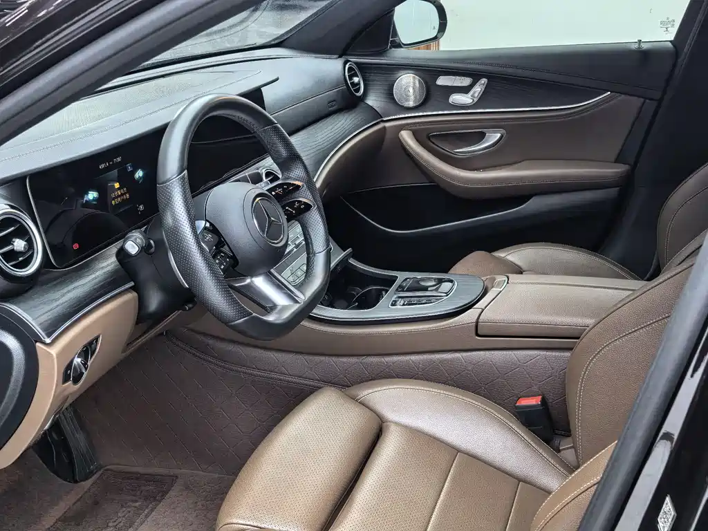 Mercedes-Benz Mercedes-Benz E-Class 2022 E 300 L Sport Luxury 2022 - thumbnail 4