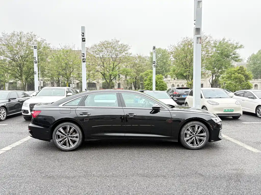 Audi Audi A6L 2025 45 TFSI Premium Dynamic Model 2026 - thumbnail 4