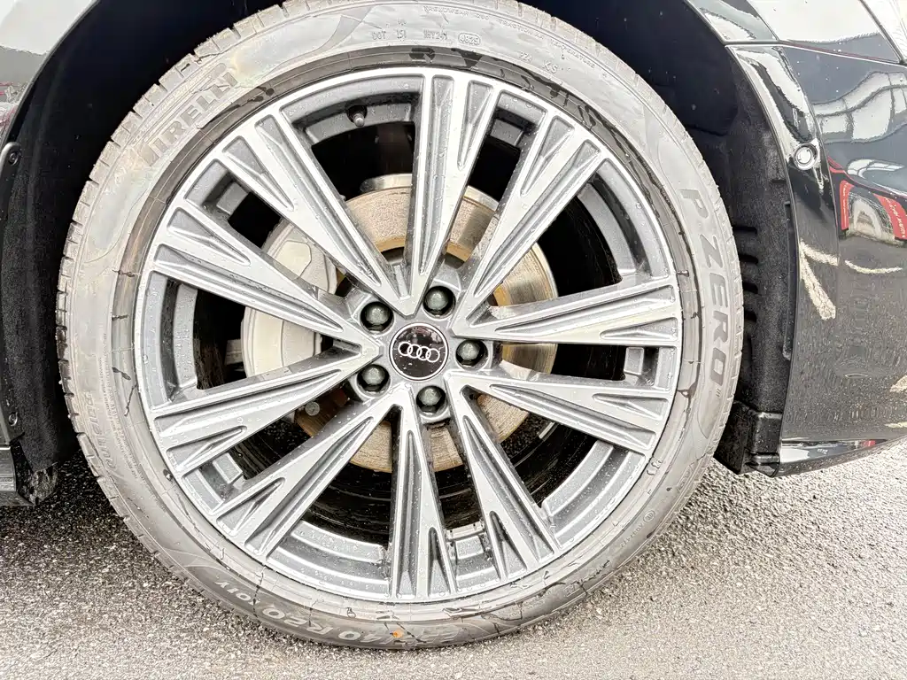 Audi Audi A6L 2025 45 TFSI Premium Dynamic Model 2026 - thumbnail 10