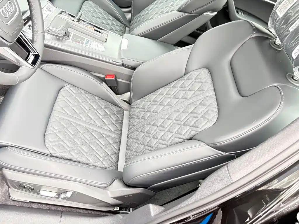 Audi Audi A6L 2025 45 TFSI Premium Dynamic Model 2026 - thumbnail 15