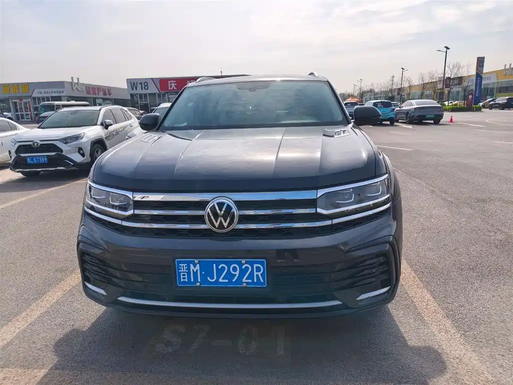 Volkswagen Teramont 2021 Teramont X 380TSI 4Motion Premium Luxury Edition 2021 - thumbnail 3