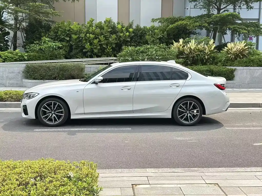 BMW BMW 3 Series 2022 320Li M Sport Package 2022 - thumbnail 3