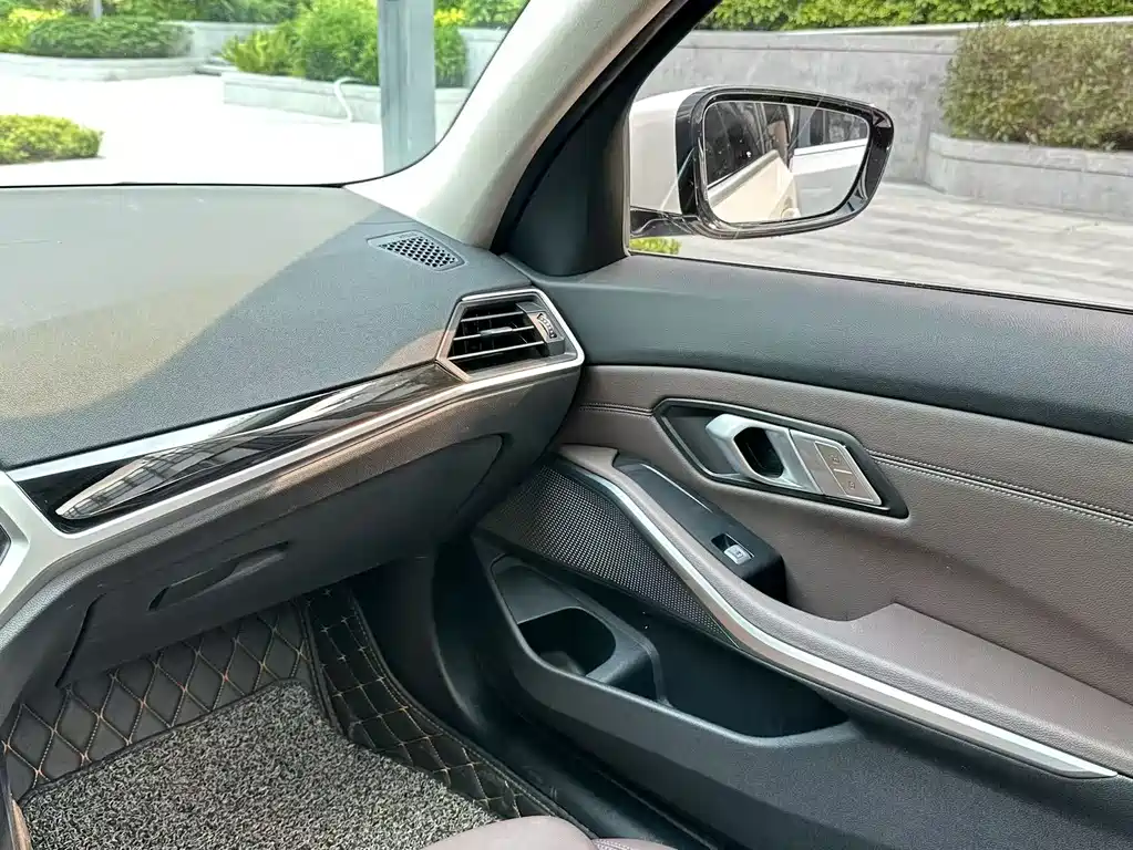 BMW BMW 3 Series 2022 320Li M Sport Package 2022 - thumbnail 13