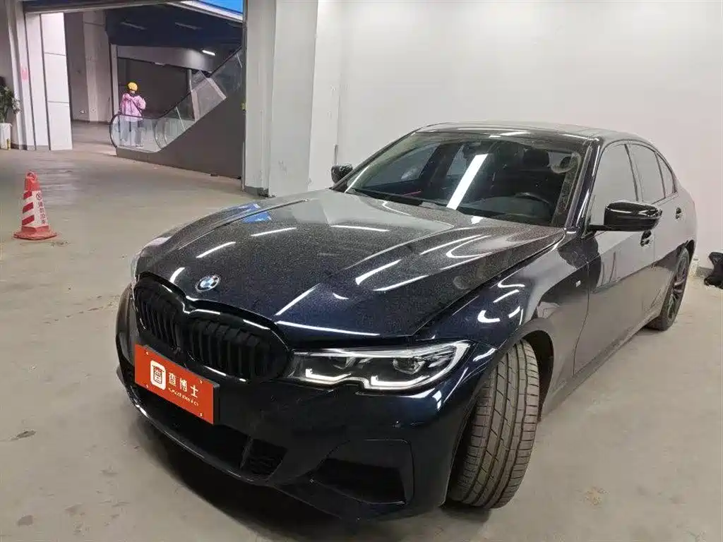 BMW BMW 3 Series 2020 Model Year Facelift 325i M Sport Shadowline Package 2020 - thumbnail 2
