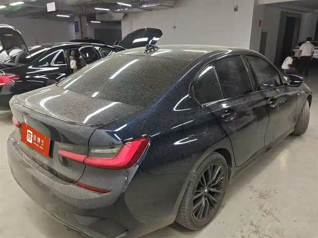 BMW BMW 3 Series 2020 Model Year Facelift 325i M Sport Shadowline Package 2020 - thumbnail 4