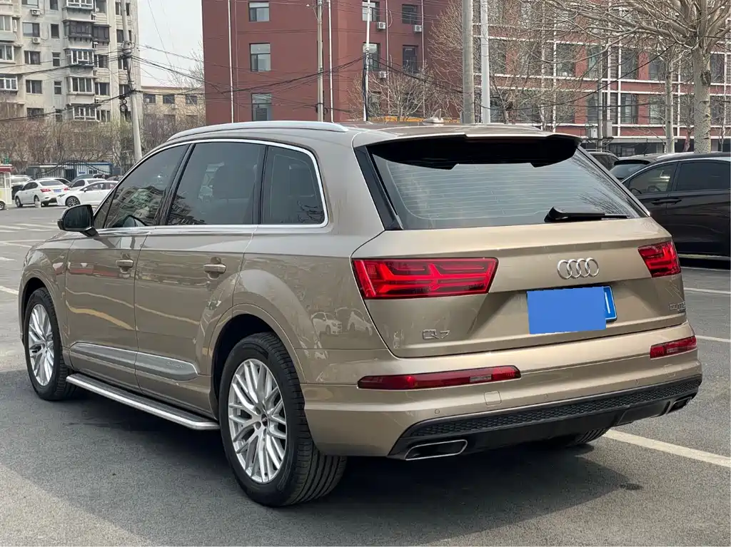 Audi Audi Q7 2019 55 TFSI S line Sport 2019 - thumbnail 5