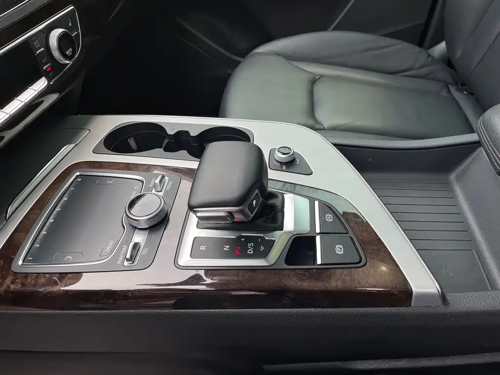 Audi Audi Q7 2019 55 TFSI S line Sport 2019 - thumbnail 14