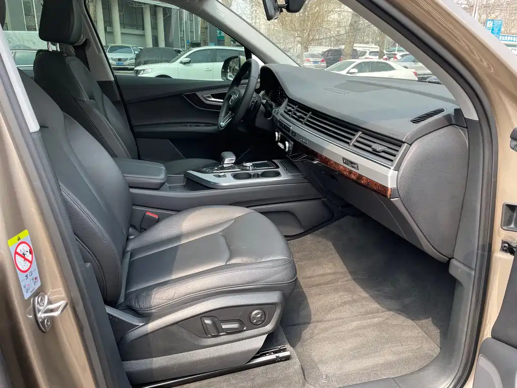 Audi Audi Q7 2019 55 TFSI S line Sport 2019 - thumbnail 26