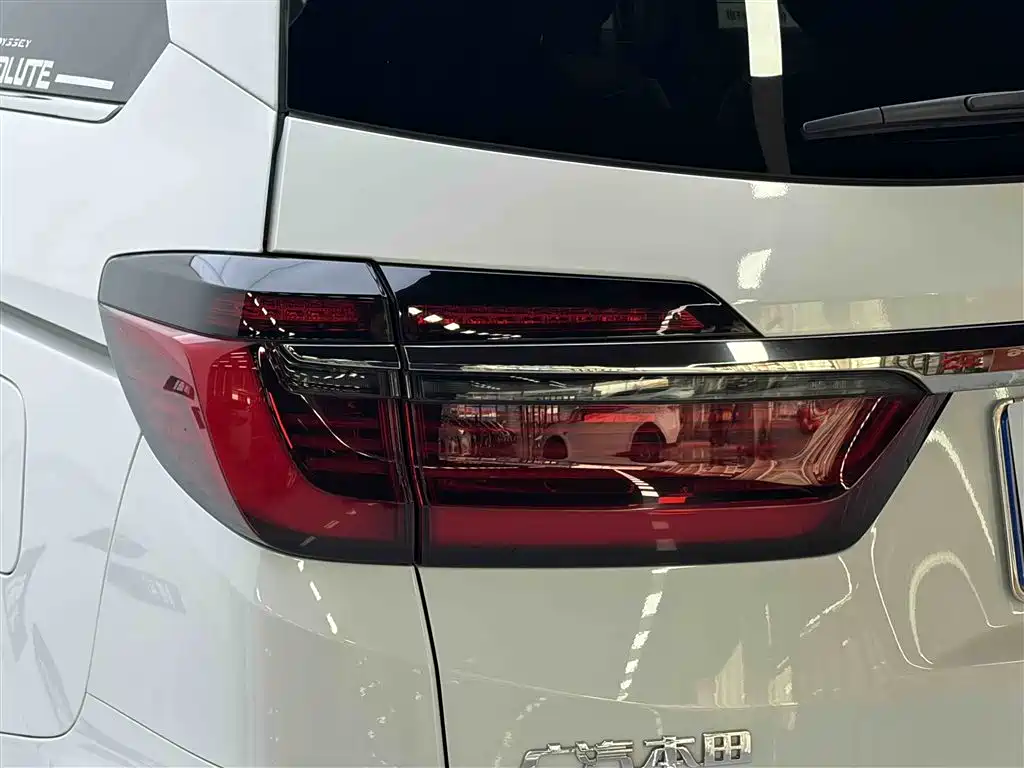 Honda Odyssey 2022 2.0L e:HEV Sharp·Premium Edition 2023 - thumbnail 8