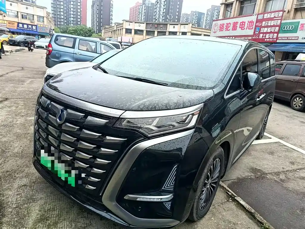 Denza DENZA D9 2022 DM-i 970 AWD Premium Model 2023 - thumbnail 2