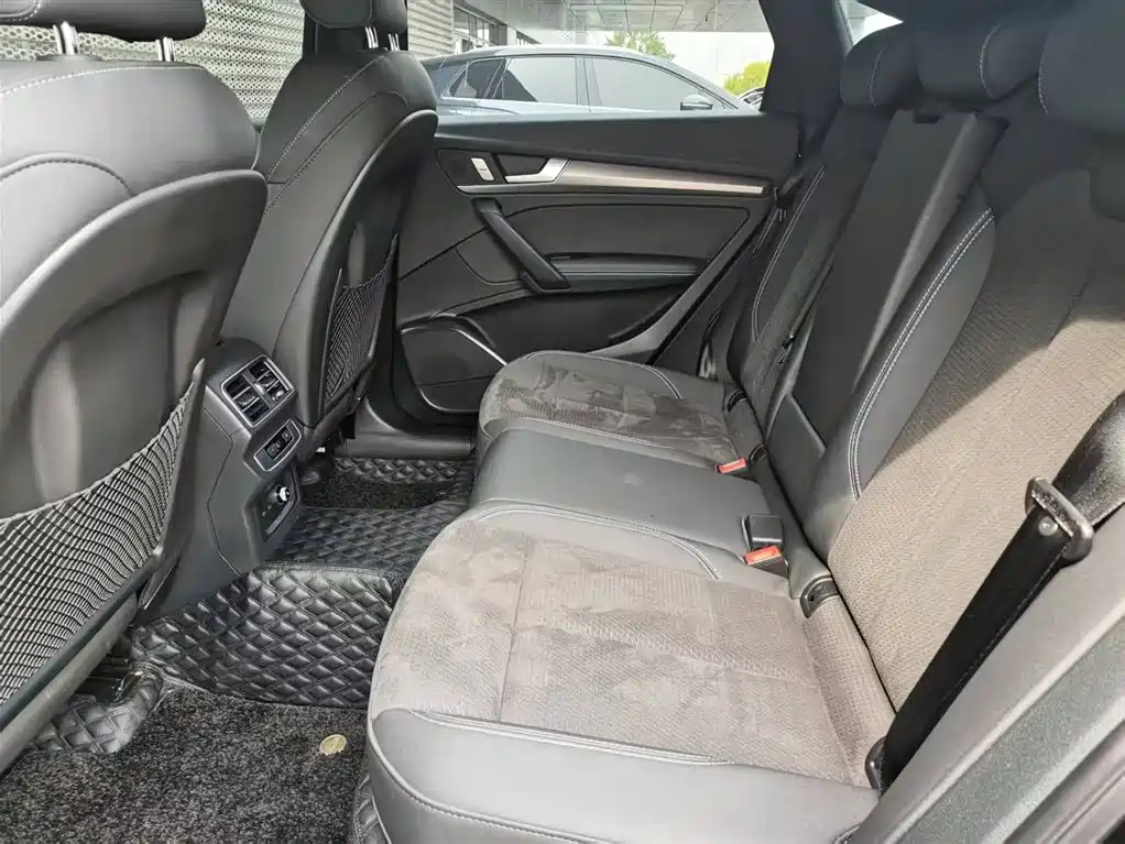 Audi Audi Q5L Sportback 2023 40 TFSI Luxury Edition 2023 - thumbnail 12