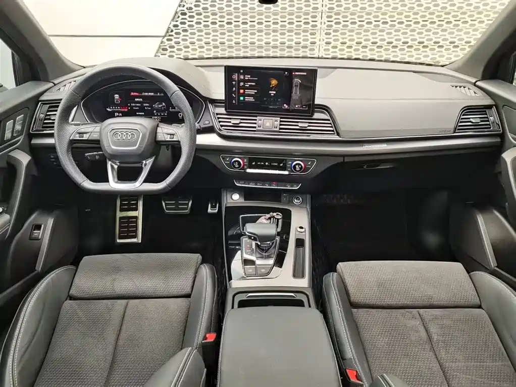 Audi Audi Q5L Sportback 2023 40 TFSI Luxury Edition 2023 - thumbnail 14