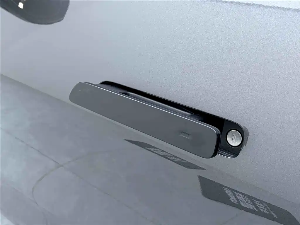 Li Auto Li L8 2023 Pro 2024 - thumbnail 12