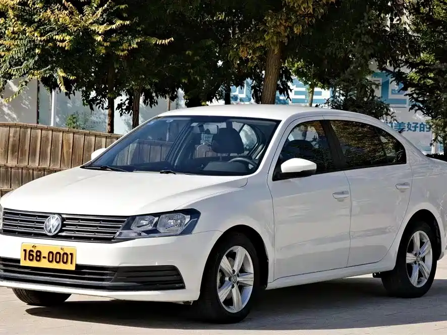 Volkswagen Volkswagen Lavida 2017 1.6L Automatic Style Edition 2018 - thumbnail 2