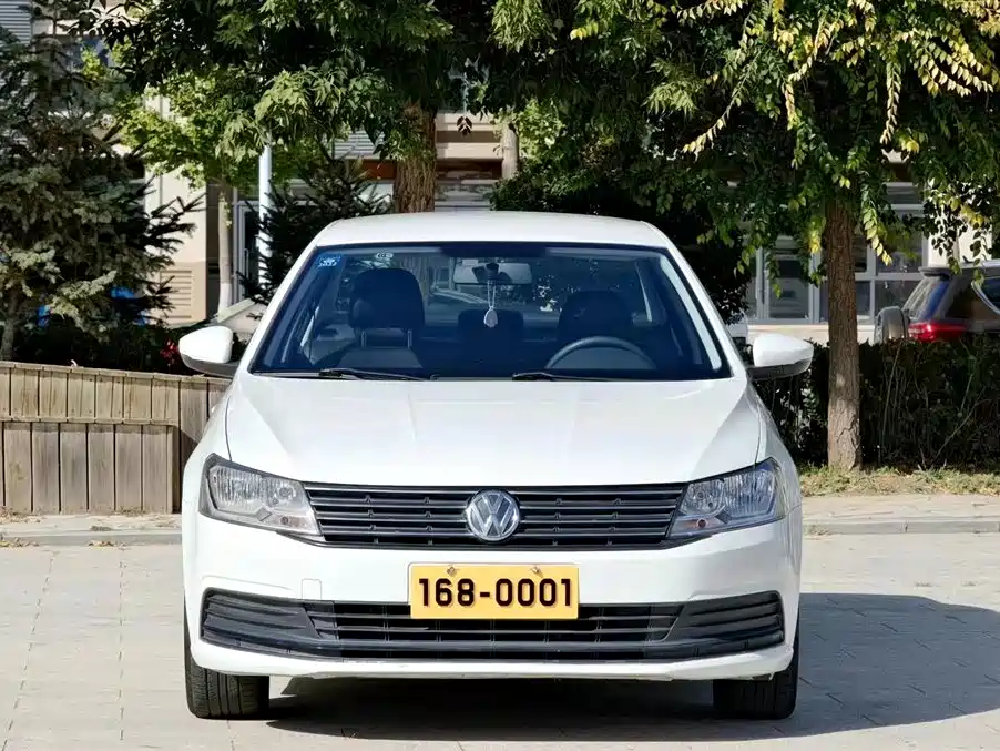 Volkswagen Volkswagen Lavida 2017 1.6L Automatic Style Edition 2018 - thumbnail 4