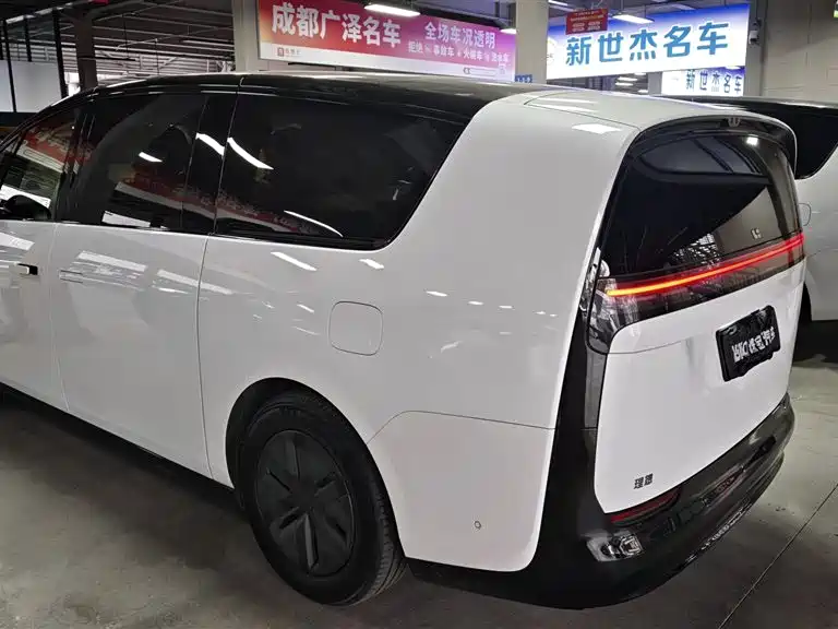 Li Auto Li Auto MEGA 2025 Home Special Edition 2025 - thumbnail 4