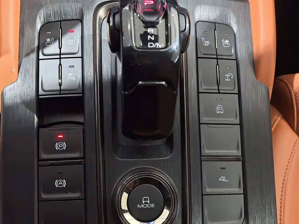 Haval Haval H9 2024 Model 2.4T Diesel AWD Pioneer Edition 2025 - thumbnail 12