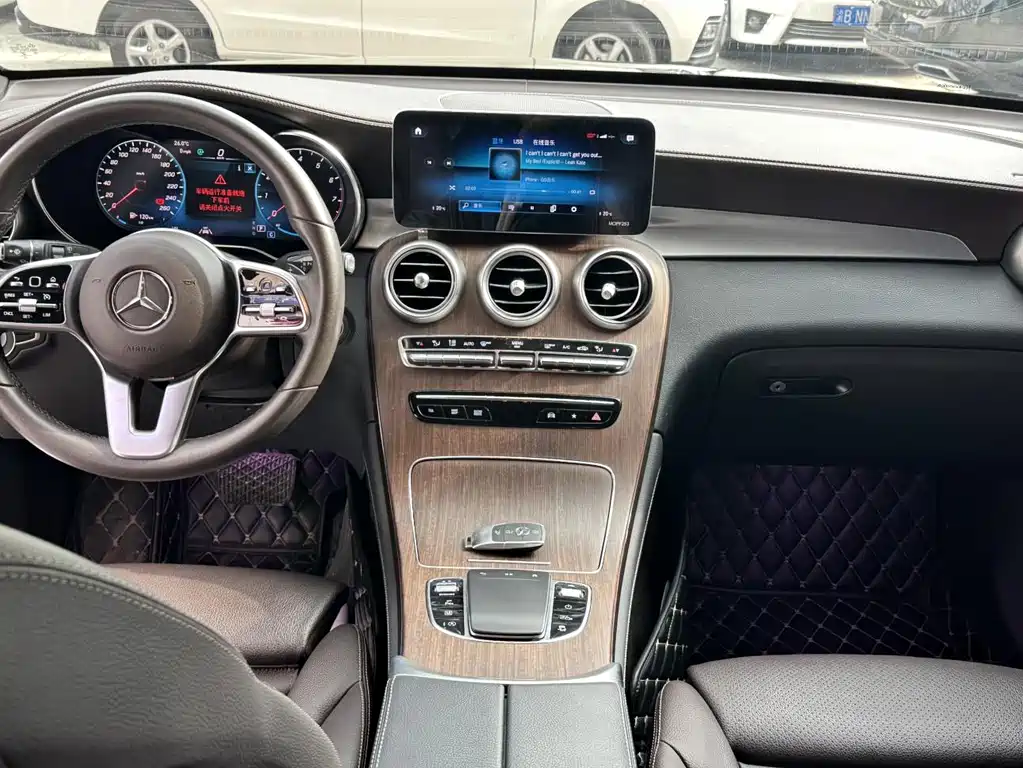 Mercedes-Benz Mercedes-Benz GLC 2020 GLC 300 L 4MATIC Luxury Edition 2020 - thumbnail 14