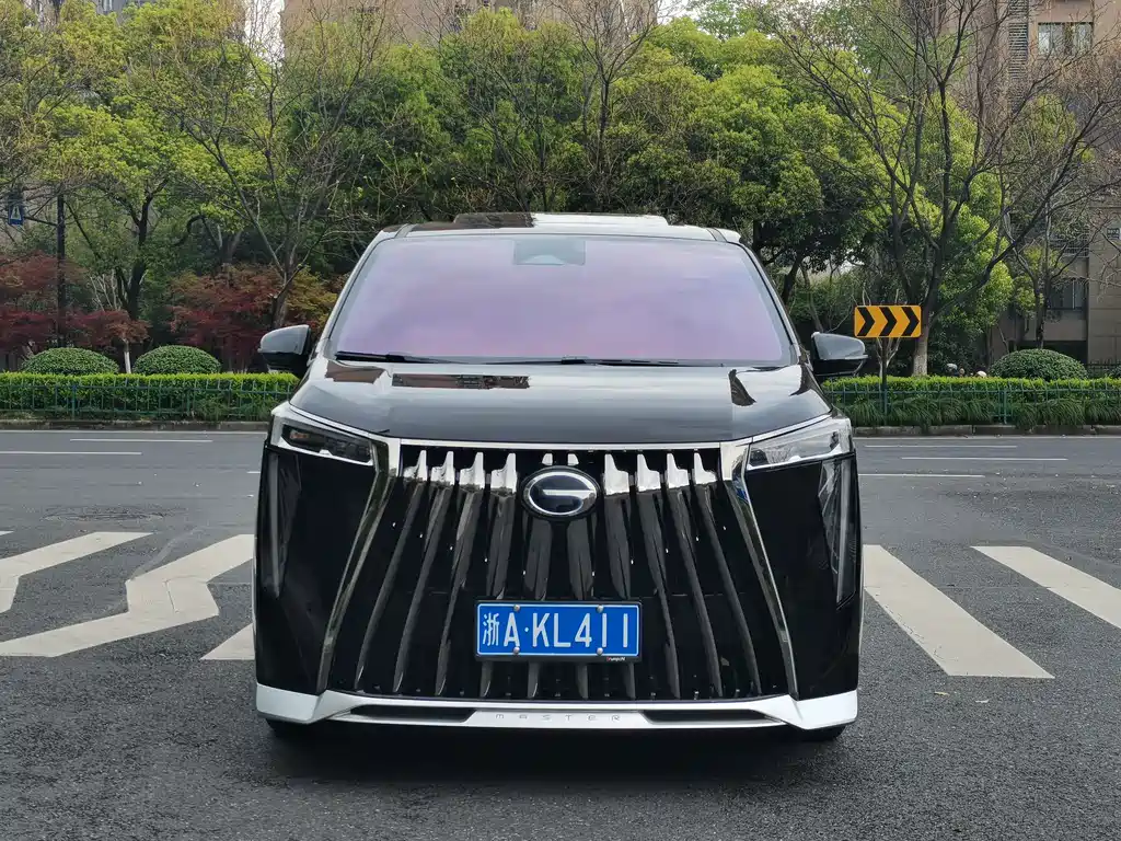 GAC Trumpchi GAC Trumpchi M8 2025 Master Series Hybrid Version 2025 - thumbnail 2