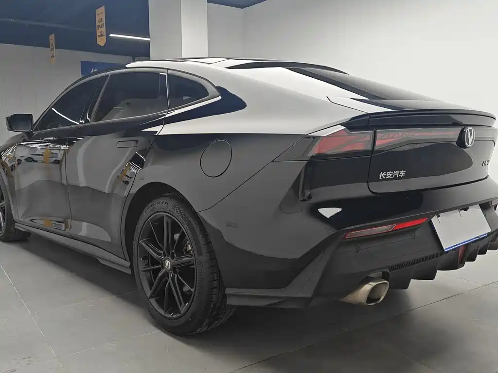 Changan Changan UNI-V 2022 1.5T Premium Edition 2023 - thumbnail 7